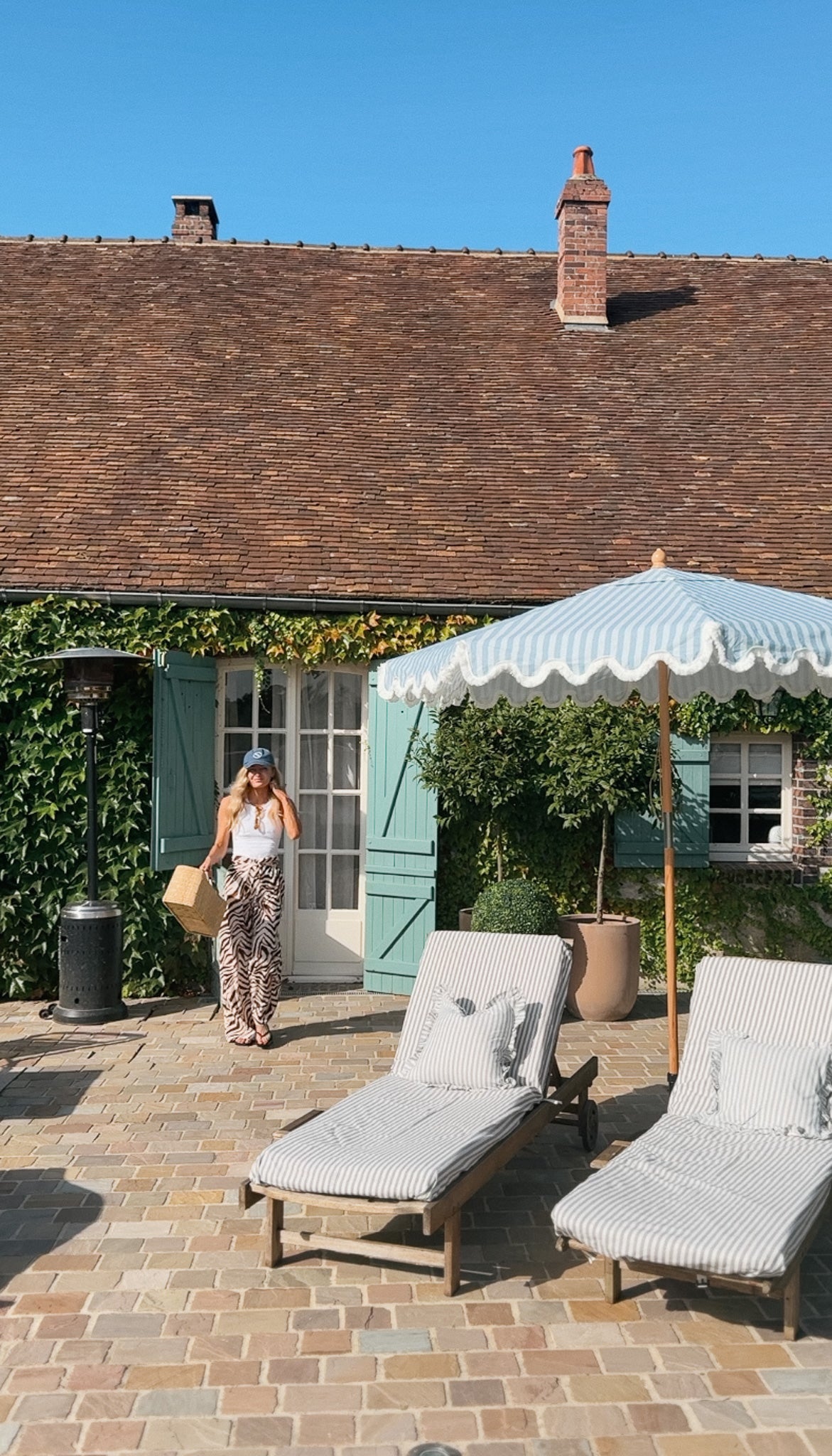 evmlookbook_expertvillagemedia