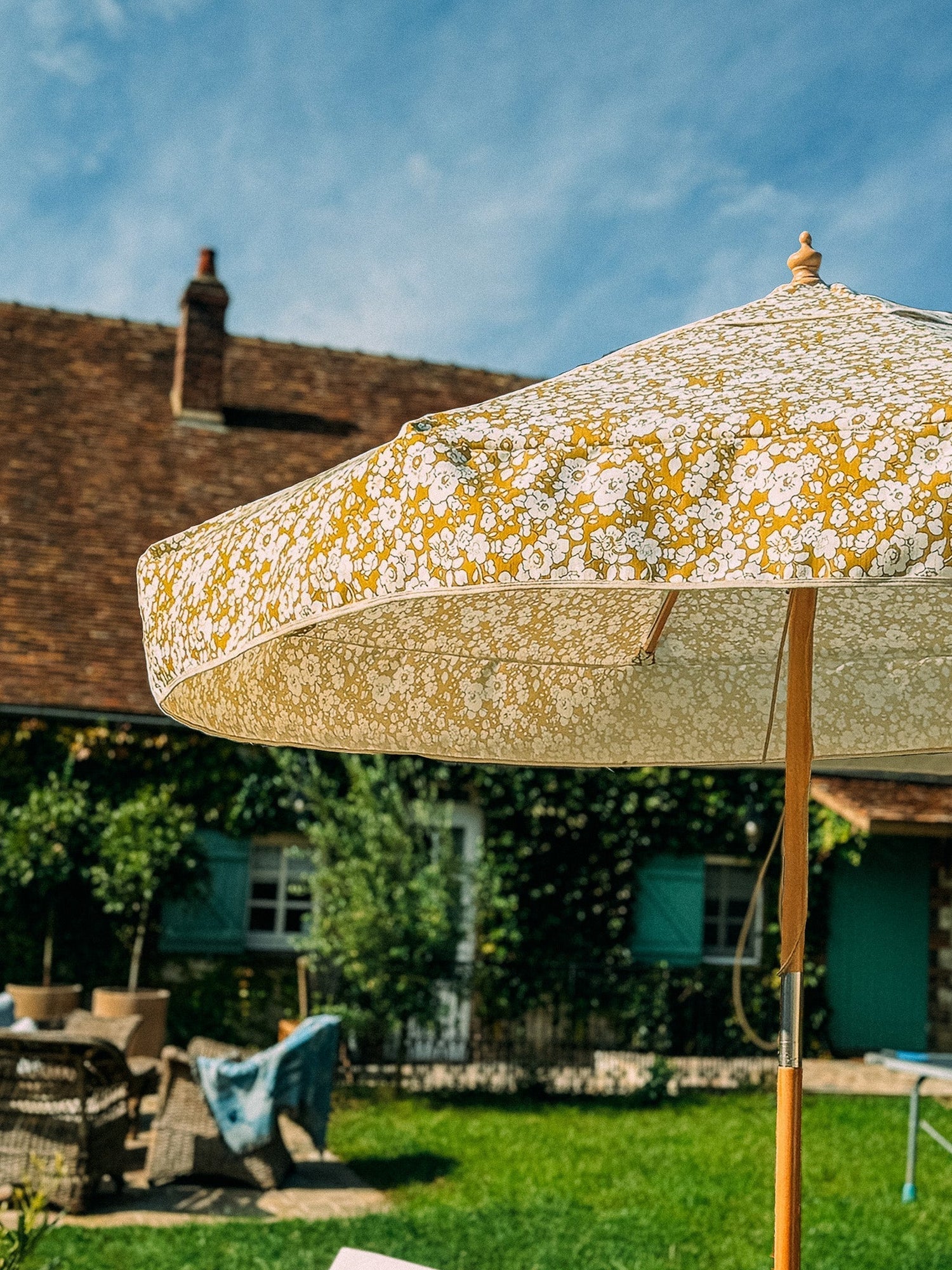 The Liberty Collection: Timeless Parasol Design in Living Colour